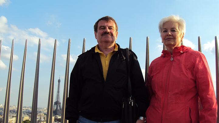 On  Arc de Triumph Luba.jpg